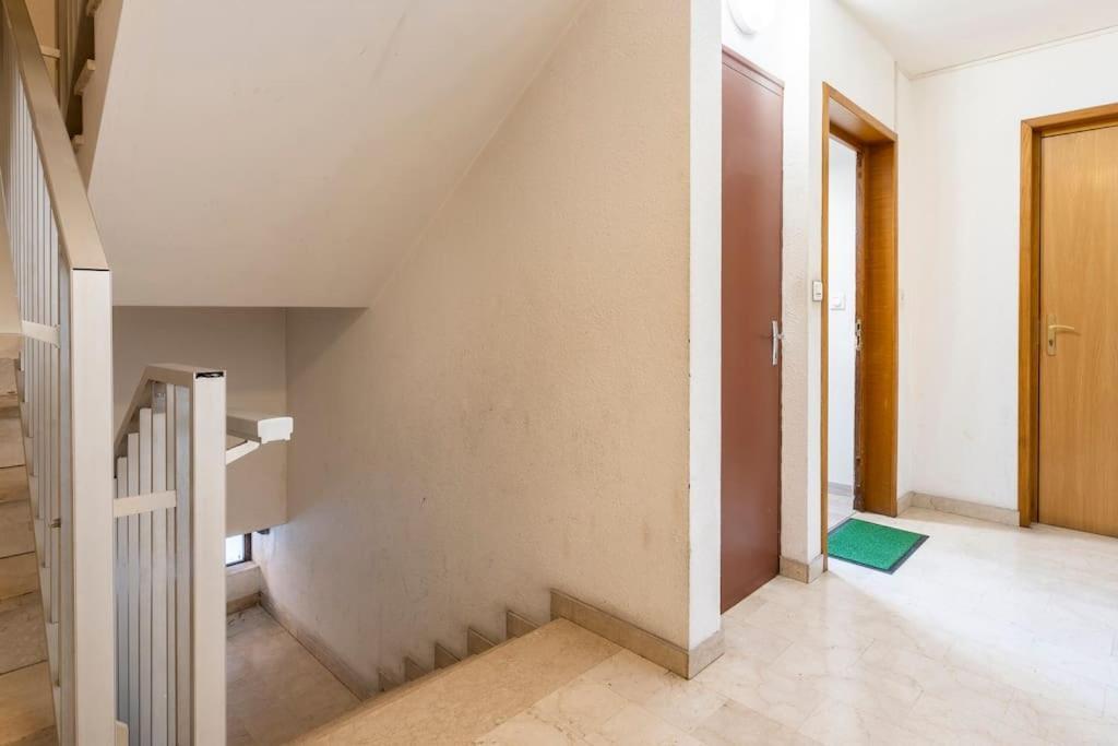 Studio Cosy Proche Du Centre + Parking Gratuit Cluses Eksteriør bilde